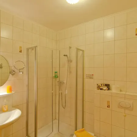 Ferienpark Auf Dem Simpel - Vierbettzimmer 1 *